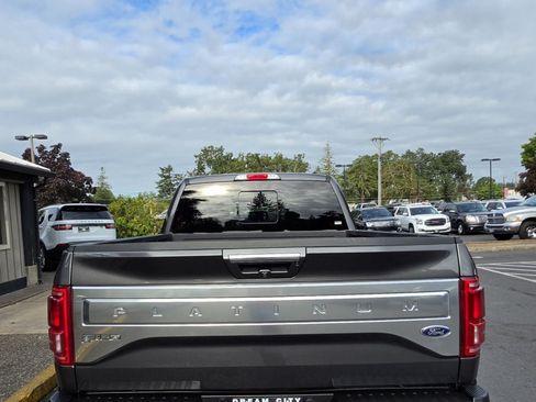 Used 2016 Ford F150 Platinum w/ Equipment Group 701A Luxury AWD/4WD image 8