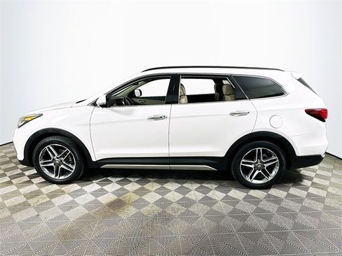 Used 2019 Hyundai Santa Fe Limited image 6