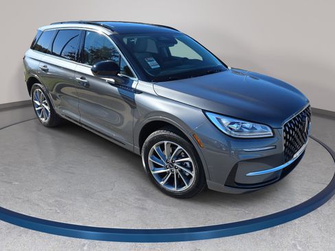 New 2026 Lincoln Corsair Grand Touring AWD/4WD image 3