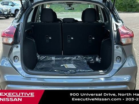 Used 2025 Nissan Kicks Play S image 24