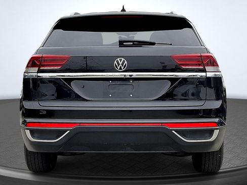 Used 2020 Volkswagen Atlas Cross Sport S image 4