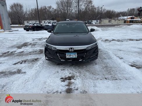 Used 2018 Honda Accord EX image 2