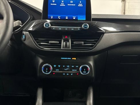 Used 2025 Ford Escape ST-Line Select AWD/4WD image 24
