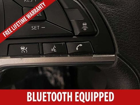 Used 2024 Nissan Sentra SV FWD image 10