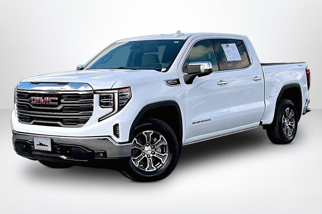 Used 2025 GMC Sierra 1500 SLT AWD/4WD image 3