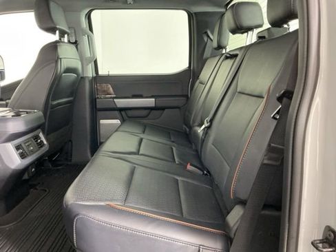 Used 2025 Ford F350 Lariat w/ Black Appearance Package image 31