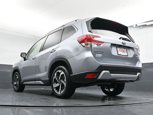 Used 2022 Subaru Forester Touring image 38