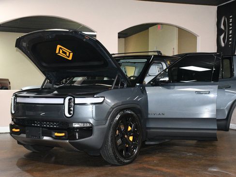 Used 2023 Rivian R1S Launch Edition AWD/4WD image 90