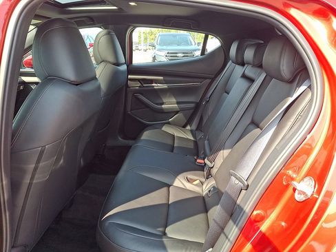 Used 2023 MAZDA MAZDA3 s FWD image 12