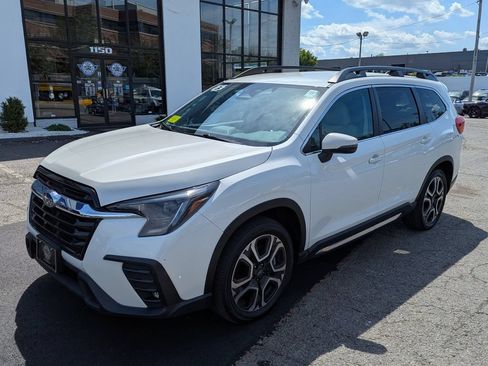 Used 2023 Subaru Ascent Limited AWD/4WD image 2