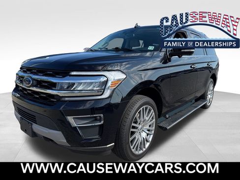 Used 2023 Ford Expedition Limited AWD/4WD image 1