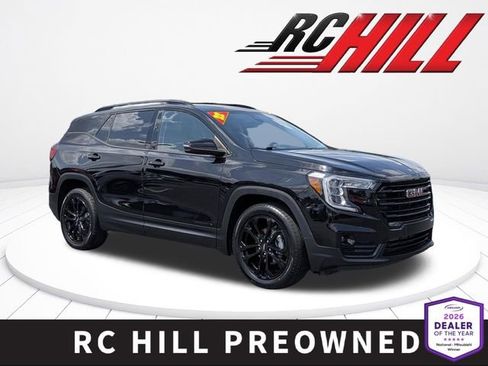 Used 2022 GMC Terrain SLT w/ Infotainment Package II FWD image 1