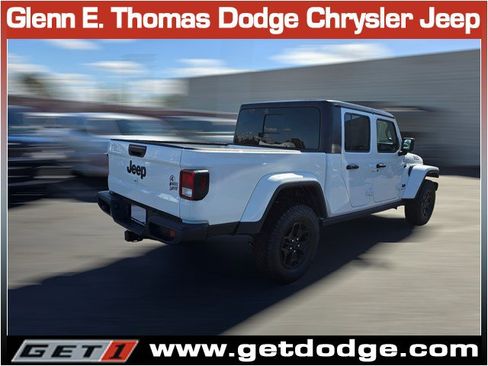Certified 2022 Jeep Gladiator Willys image 7