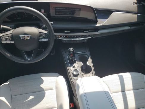 Certified 2024 Cadillac XT4 Sport FWD image 28