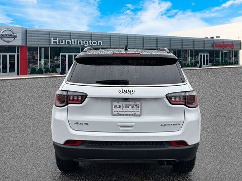 Used 2022 Jeep Compass Limited image 5