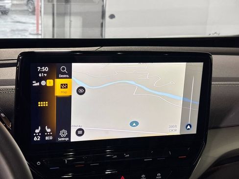 Certified 2023 Volkswagen ID.4 Pro S Plus AWD/4WD image 18