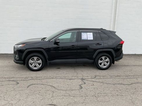 Used 2025 Toyota RAV4 XLE w/ Convenience Package image 32