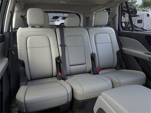 New 2026 Lincoln Aviator Reserve AWD/4WD image 11