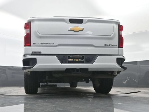Used 2022 Chevrolet Silverado 1500 Custom AWD/4WD image 29
