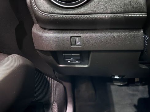 Certified 2023 Chevrolet Colorado LT image 23