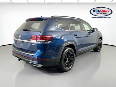 Used 2022 Volkswagen Atlas SE image 2