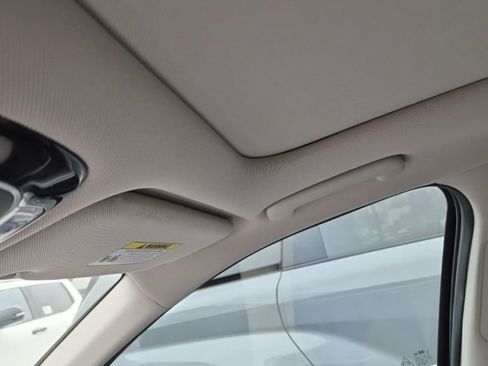 Used 2024 Hyundai Sonata SEL w/ Convenience Package FWD image 9