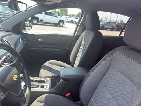 Used 2018 Chevrolet Equinox LT AWD/4WD image 26