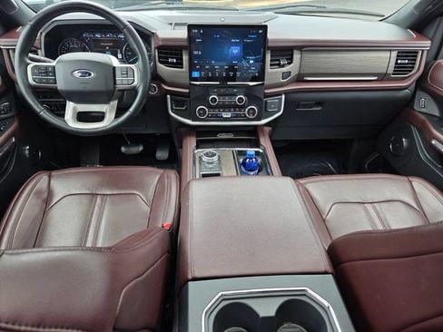 Used 2024 Ford Expedition Limited RWD image 13