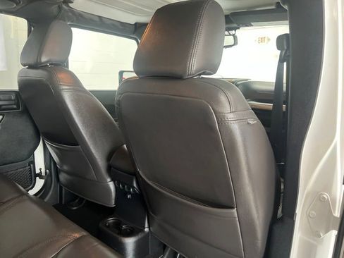 Used 2014 Jeep Wrangler Unlimited Sport w/ Quick Order Package 24S AWD/4WD image 11