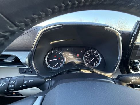 Used 2021 Toyota Highlander Platinum image 18