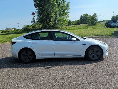 Used 2023 Tesla Model 3 Standard Range RWD image 10