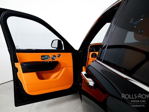 New 2026 Rolls-Royce Cullinan AWD/4WD image 10