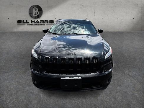 Used 2014 Jeep Cherokee Latitude AWD/4WD image 2
