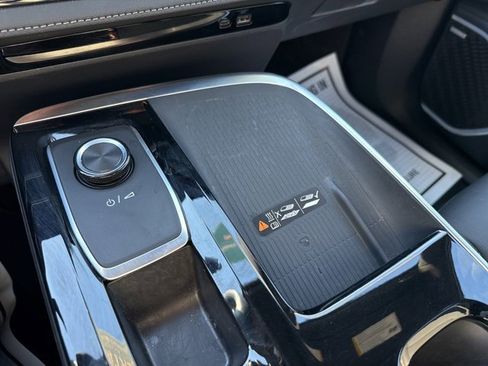 Certified 2025 Buick Enclave Preferred image 22