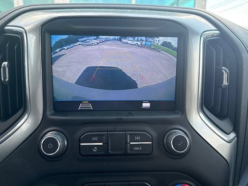 Used 2022 Chevrolet Silverado 1500 LT Trail Boss w/ Safety Package AWD/4WD image 15