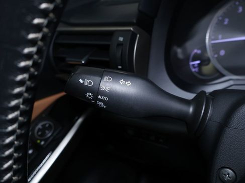 Used 2017 Lexus IS 300 AWD w/ Navigation System Package image 24