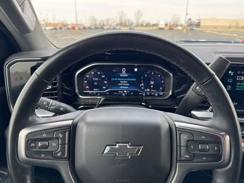 Used 2023 Chevrolet Silverado 1500 RST image 8