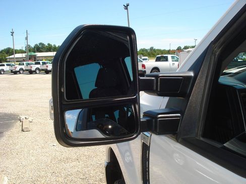 Used 2020 Ford F250 XL w/ Power Equipment Group AWD/4WD image 17
