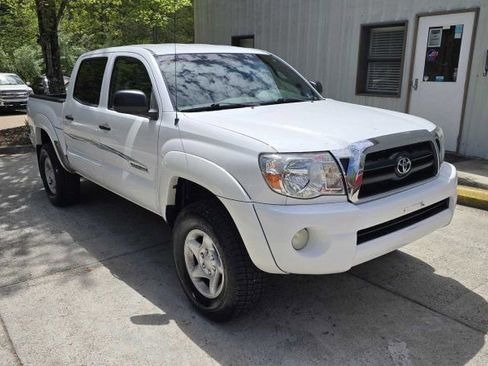 Used 2006 Toyota Tacoma PreRunner RWD image 7