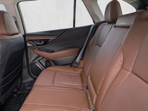 Used 2025 Subaru Outback Touring w/ Popular Package #2 image 18