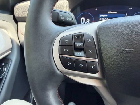 Used 2026 Ford Explorer Active w/ Active Comfort Package AWD/4WD image 14