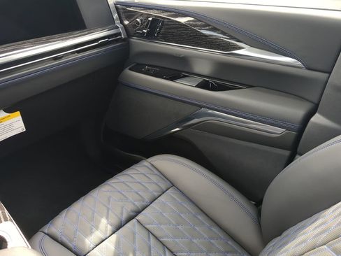 New 2025 Cadillac Escalade IQ Luxury 1 w/ LPO, Radiant Package AWD/4WD image 25