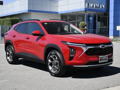 New 2026 Chevrolet Trax LT w/ LPO, Blackout Package