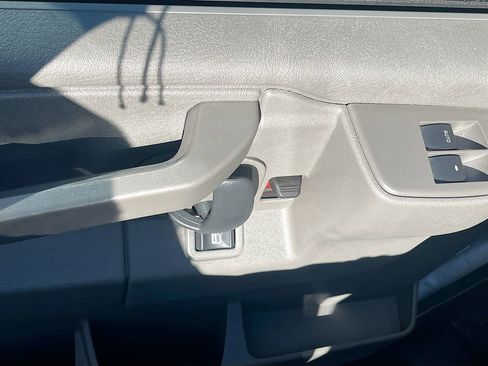 Used 2024 GMC Savana 2500 w/ Driver Convenience Package image 17