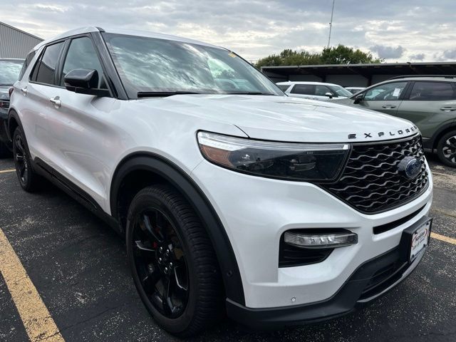 Used 2021 Ford Explorer ST w/ ST Street Pack AWD/4WD image 2