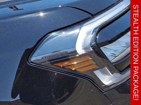 Used 2022 Ford Expedition Max Limited AWD/4WD image 9