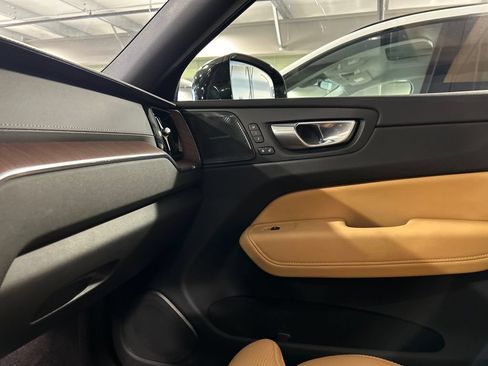 Certified 2024 Volvo XC60 T8 Ultimate w/ Climate Package AWD/4WD image 22
