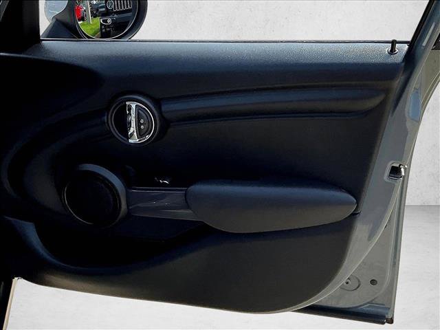 Used 2016 MINI Cooper 4-Door Hardtop FWD image 15
