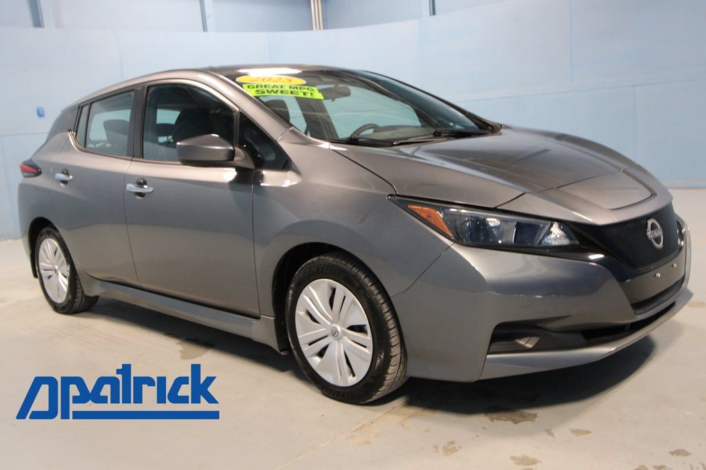 Used 2025 Nissan Leaf S FWD image 1
