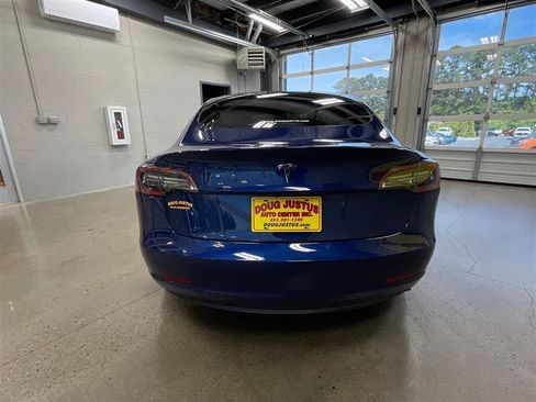 Used 2023 Tesla Model 3 Standard Range RWD image 4